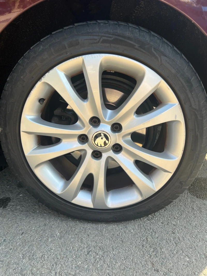 Skoda Superb 170 к.с. ФЕЙС КОЖА ПАНОРАМА , снимка 12 - Автомобили и джипове - 52067973