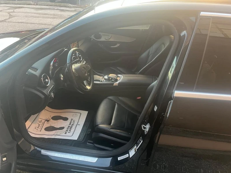 Mercedes-Benz C 300 DISTRONIC* ПЕРА* AMG PACK* 9G-Tronic* , снимка 8 - Автомобили и джипове - 53010299