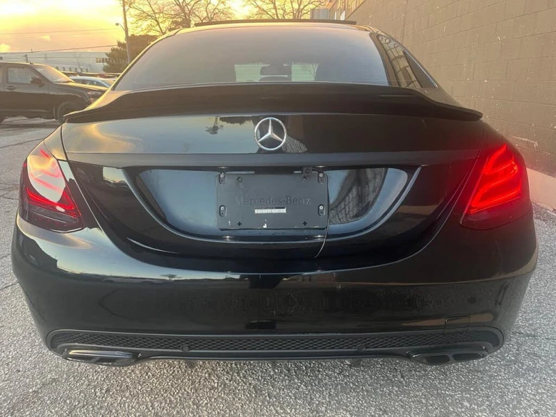 Mercedes-Benz C 300 DISTRONIC* ПЕРА* AMG PACK* 9G-Tronic* , снимка 6 - Автомобили и джипове - 53010299