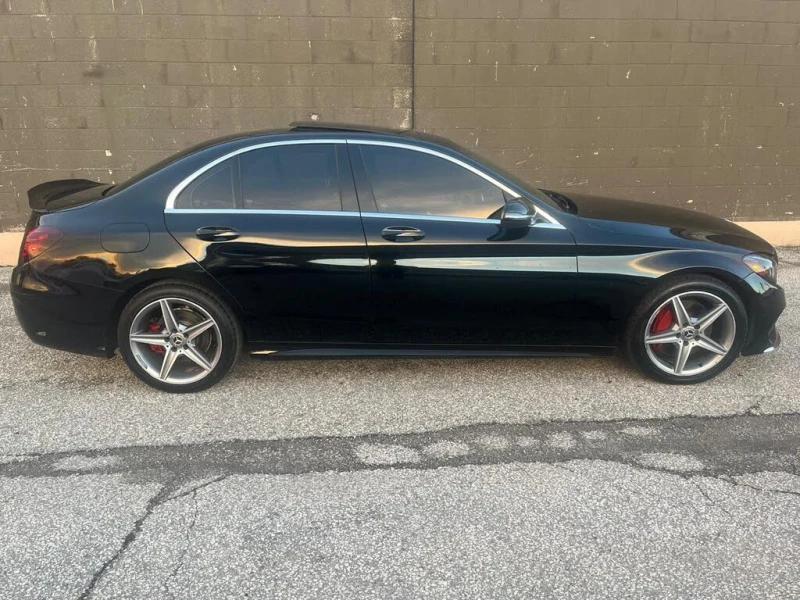 Mercedes-Benz C 300 DISTRONIC* ПЕРА* AMG PACK* 9G-Tronic* , снимка 3 - Автомобили и джипове - 53010299