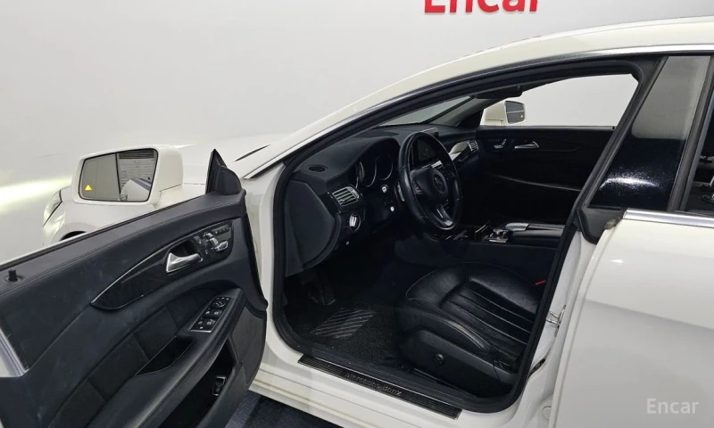 Mercedes-Benz CLS 350, снимка 10 - Автомобили и джипове - 53045494