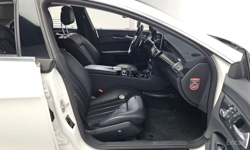 Mercedes-Benz CLS 350, снимка 12 - Автомобили и джипове - 53045494