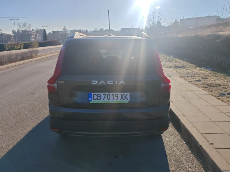 Dacia Jogger 890Евро за получаване, 1.0TCe EcoG 6+ 1 ГАЗ, снимка 6 - Автомобили и джипове - 53229854