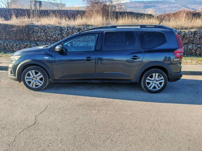 Dacia Jogger 890Евро за получаване, 1.0TCe EcoG 6+ 1 ГАЗ, снимка 9 - Автомобили и джипове - 53229854