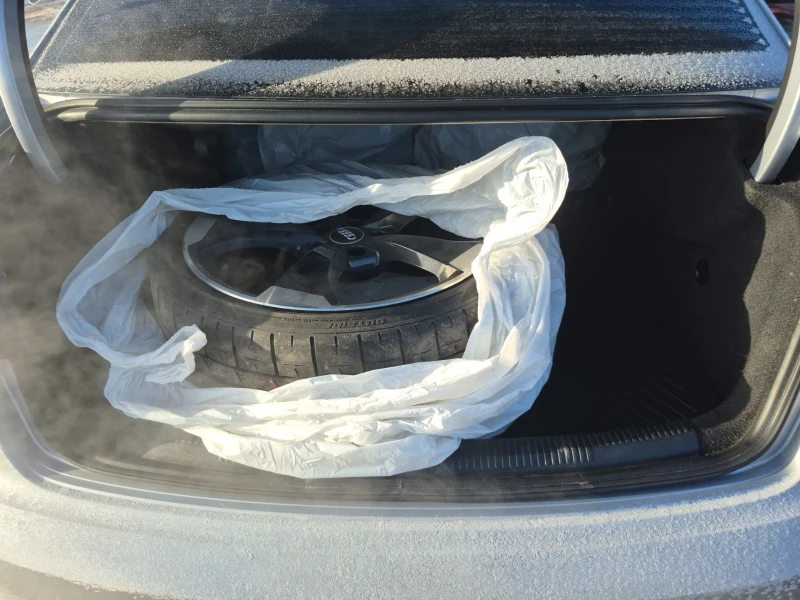 Audi Rs3 Quattro* АвтоКредит* Цена до БГ, снимка 13 - Автомобили и джипове - 53525477