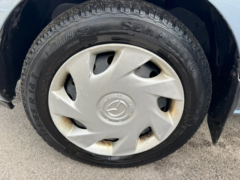 Mazda 2, снимка 12 - Автомобили и джипове - 53541566