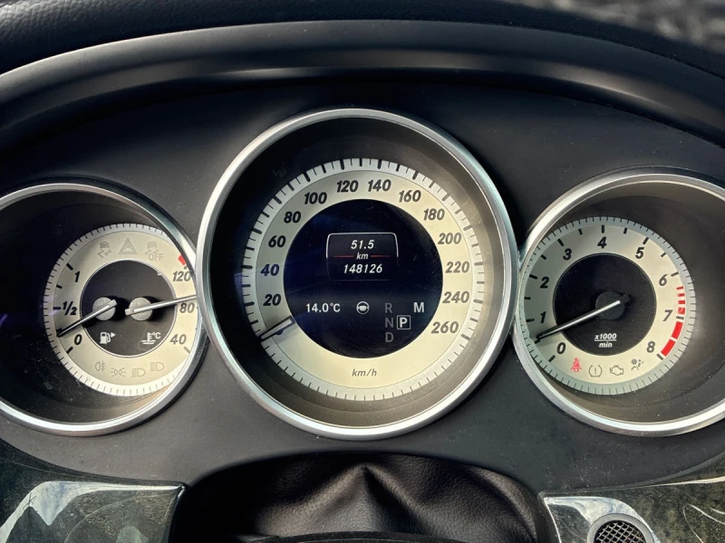 Mercedes-Benz CLS 500 С РЕГИСТРАЦИЯ & АВТО КРЕДИТ, снимка 9 - Автомобили и джипове - 53542053
