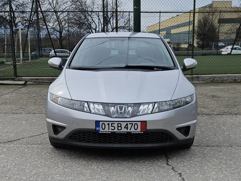 Honda Civic 1.8i-VTEC от представителство на Хонда, TUV 2026г., снимка 2 - Автомобили и джипове - 53588296