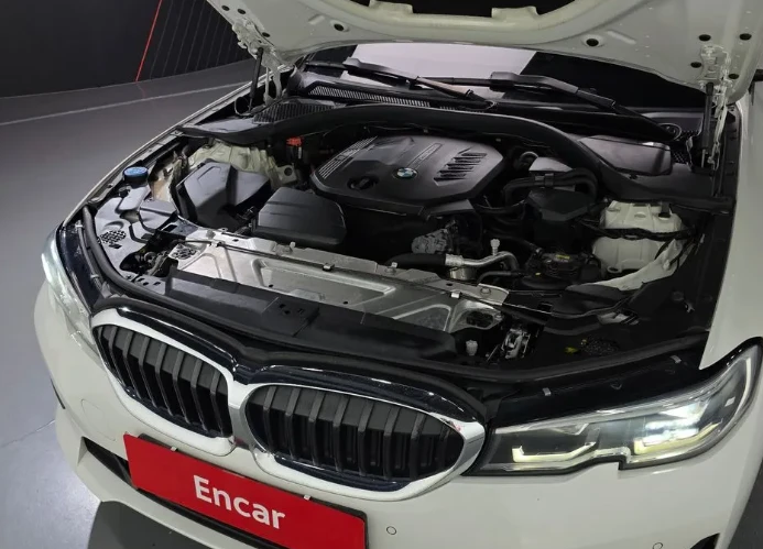 BMW 320  - изображение 6