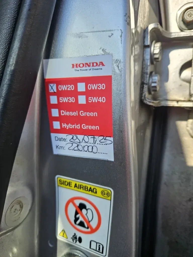 Honda Civic 1.8i-VTEC от представителство на Хонда, TUV 2026г., снимка 11 - Автомобили и джипове - 53588296