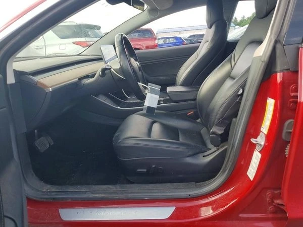 Tesla Model 3, снимка 8 - Автомобили и джипове - 56117884
