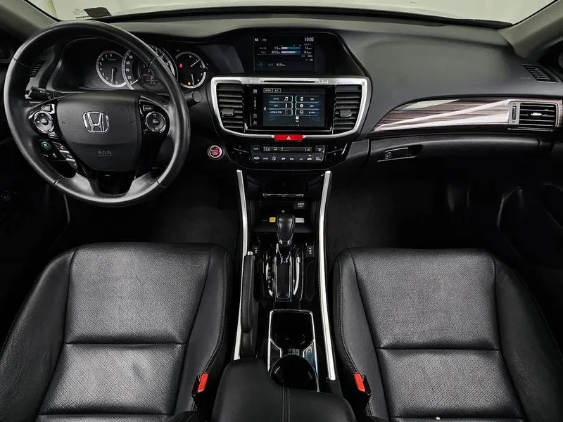 Honda Accord 2.4 9Th Generation, снимка 7 - Автомобили и джипове - 56589369