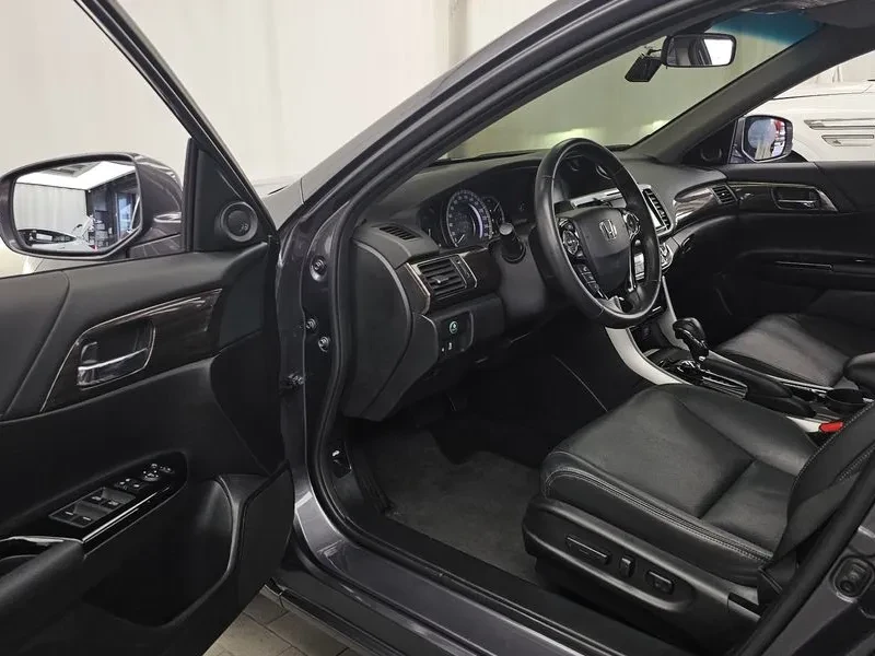 Honda Accord 2.4 9Th Generation, снимка 10 - Автомобили и джипове - 56589369