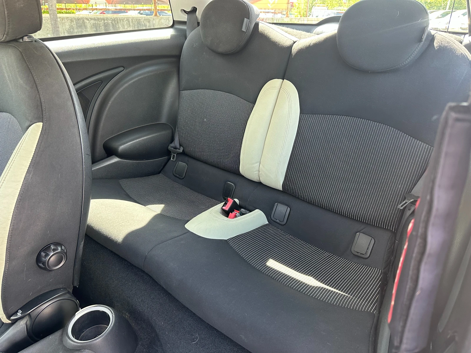 Mini One 1.4i 95 к.с. - изображение 9
