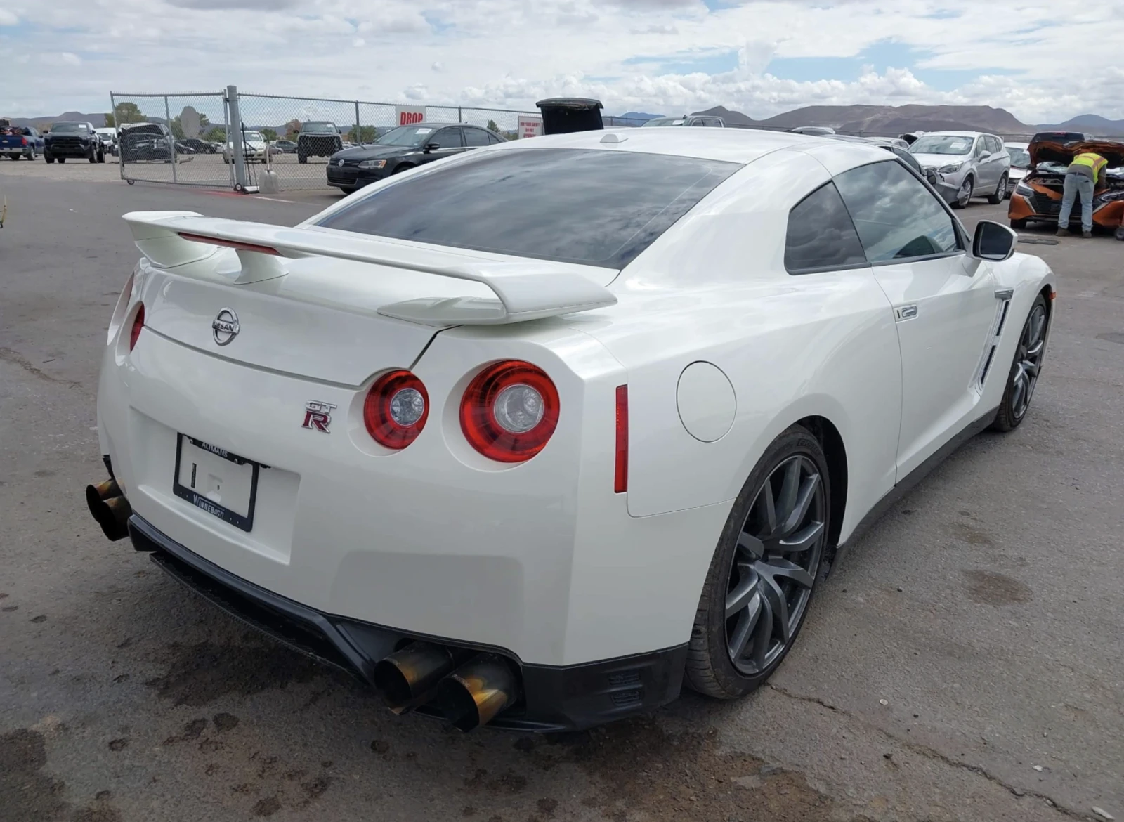 Nissan Gt-r PREMIUM - изображение 4
