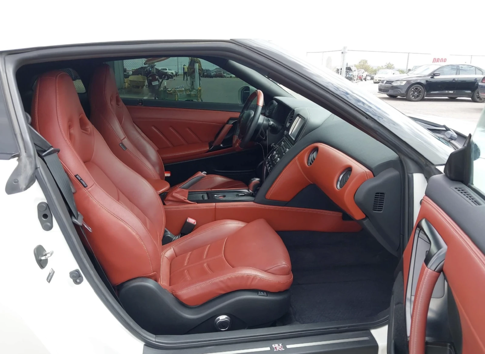 Nissan Gt-r PREMIUM - изображение 5