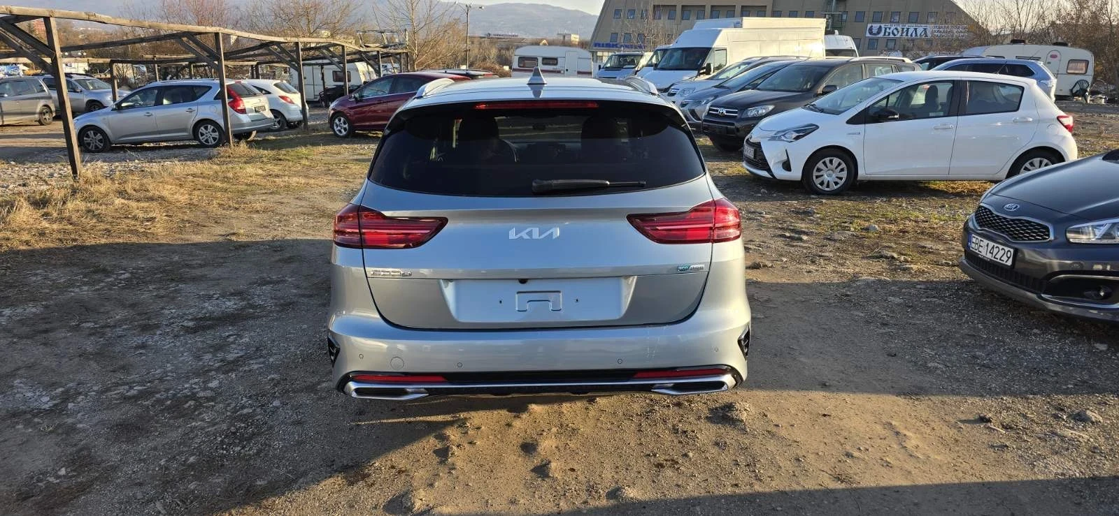 Kia Ceed 1, 6 plug in Hibrid - изображение 4