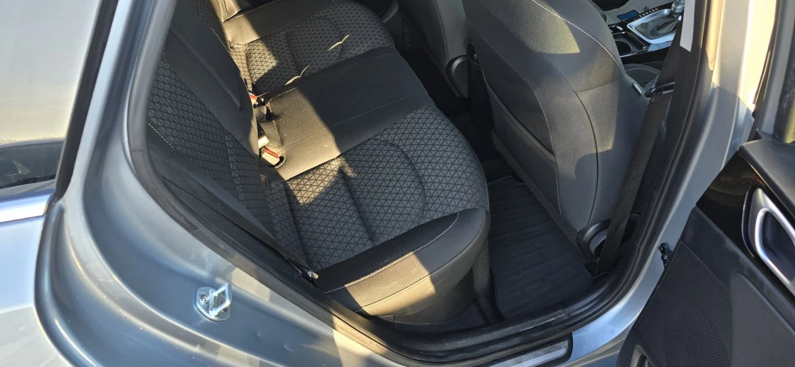 Kia Ceed 1, 6 plug in Hibrid - изображение 8