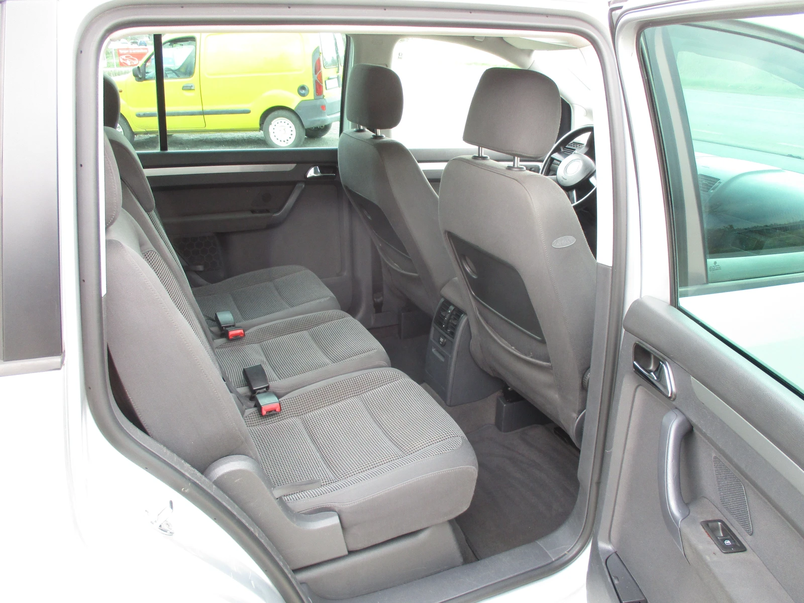 VW Touran 2.0TDI/136./6-/7-/  | Mobile.bg   15