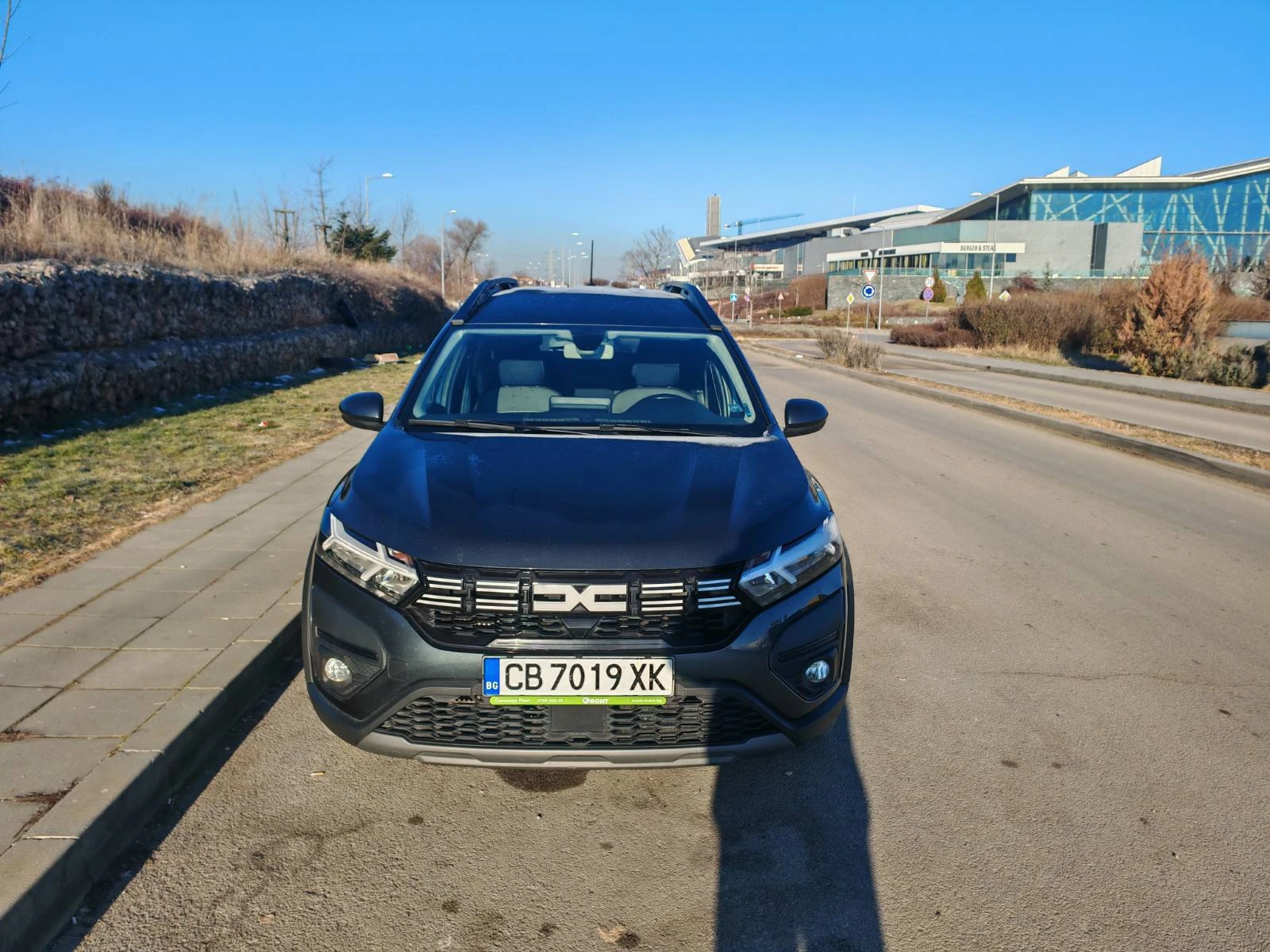 Dacia Jogger 890Евро за получаване, 1.0TCe EcoG 6+ 1 ГАЗ - изображение 2