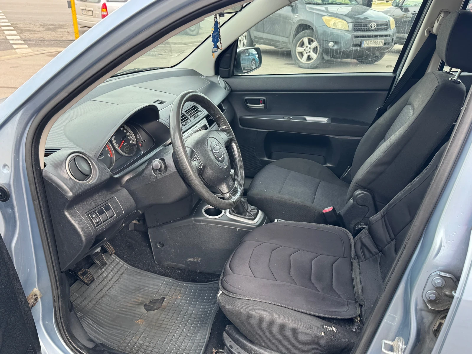 Mazda 2  - изображение 7