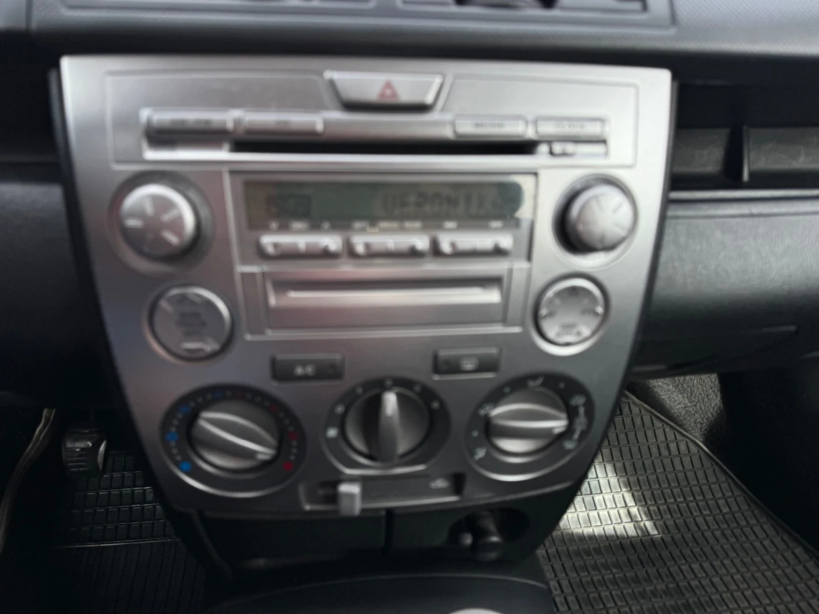 Mazda 2  - изображение 6