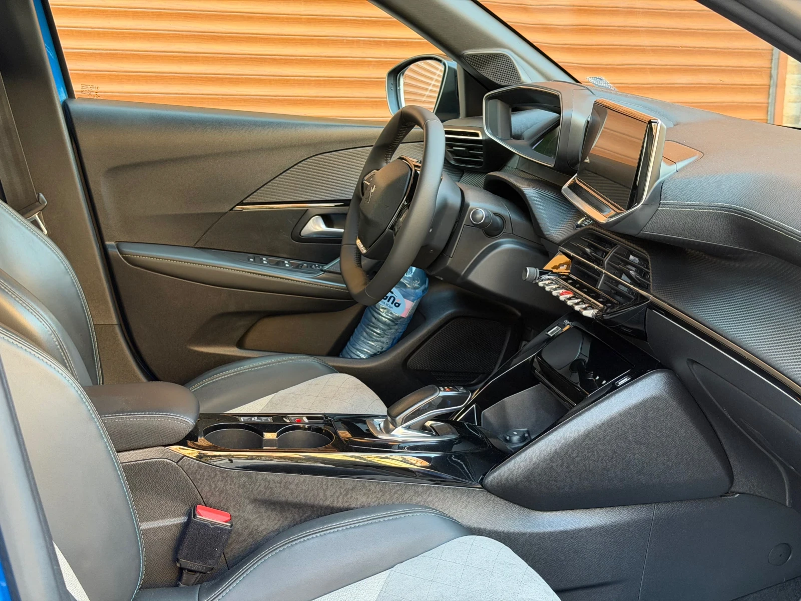 Peugeot 208 E 208 GT, снимка 14 - Автомобили и джипове - 53706105