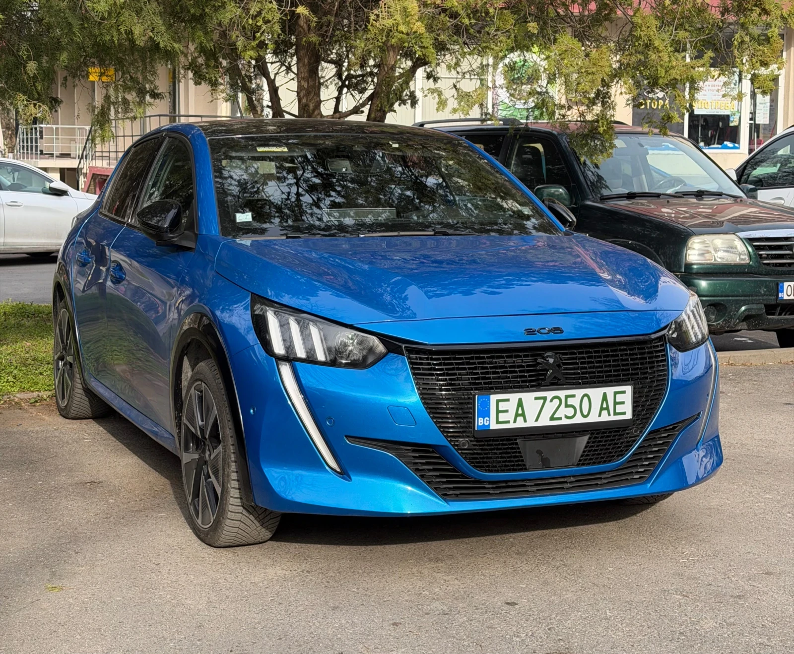 Peugeot 208 E 208 GT, снимка 3 - Автомобили и джипове - 53706105