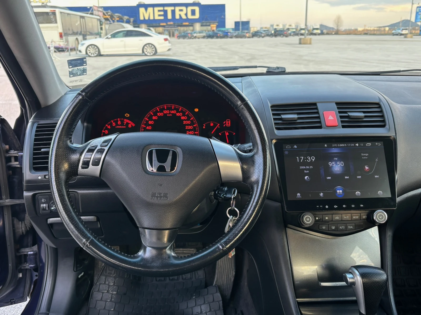 Honda Accord, снимка 15 - Автомобили и джипове - 53815793