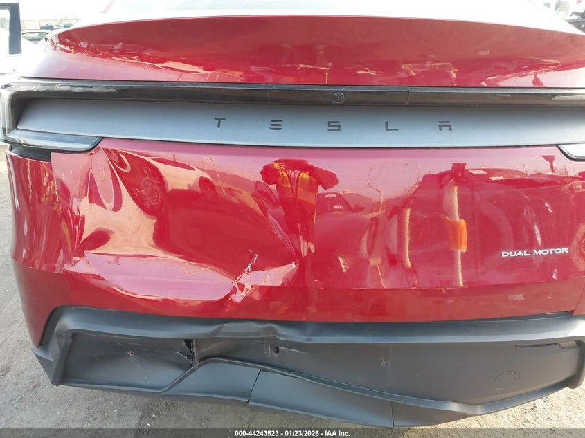 Tesla Model Y Long Range Launch Series AWD, снимка 6 - Автомобили и джипове - 53849321