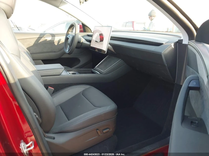 Tesla Model Y Long Range Launch Series AWD, снимка 5 - Автомобили и джипове - 53849321