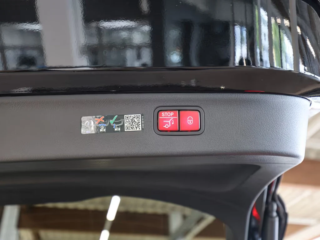 Mercedes-Benz EQS 450+ SUV/360HP/AMG/DISRT/PANO/HUD/MASS/163z, снимка 5 - Автомобили и джипове - 53861868