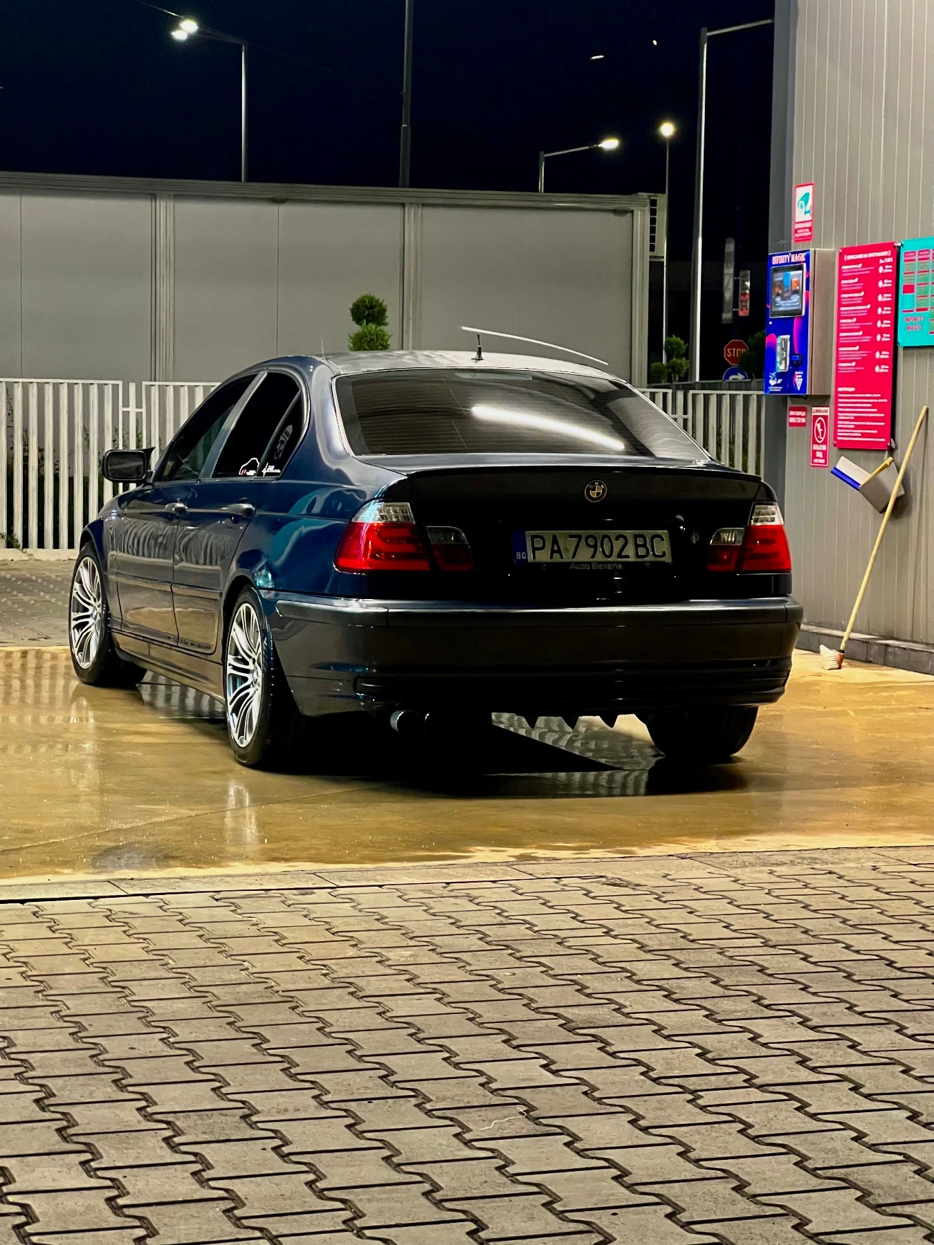 BMW 320 170кс, снимка 2 - Автомобили и джипове - 53930581