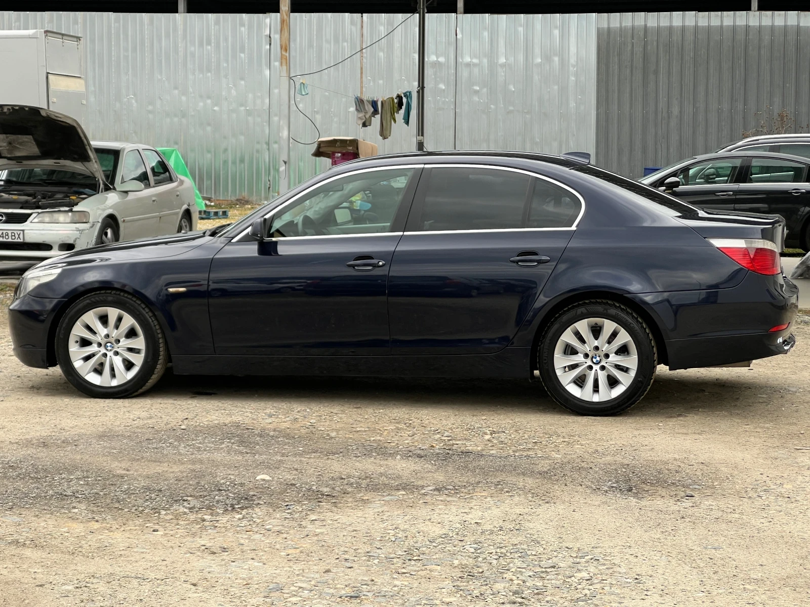 BMW 525 E60-177кс/Автомат/Навигация/Ел.седалки/Парктроник , снимка 8 - Автомобили и джипове - 53970057