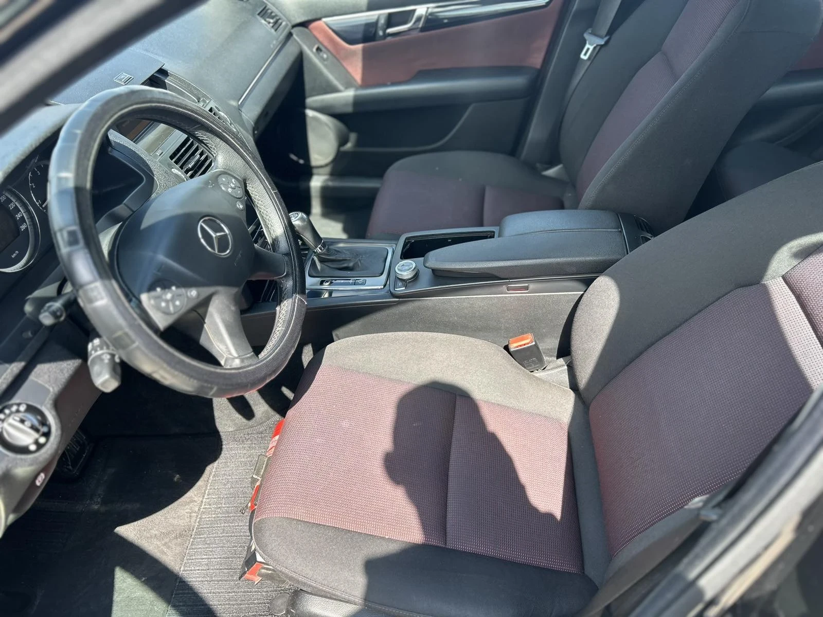 Mercedes-Benz 220 CDI, снимка 9 - Автомобили и джипове - 54178330