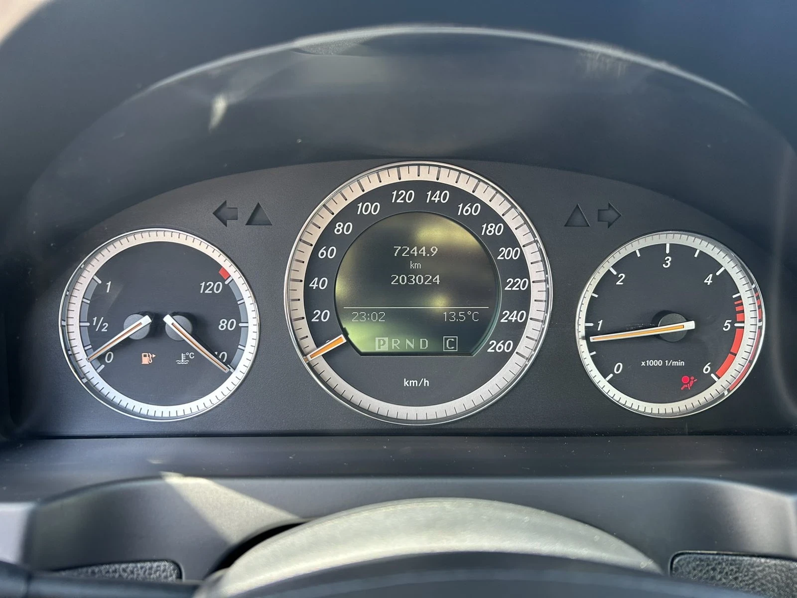 Mercedes-Benz 220 CDI, снимка 11 - Автомобили и джипове - 54178330