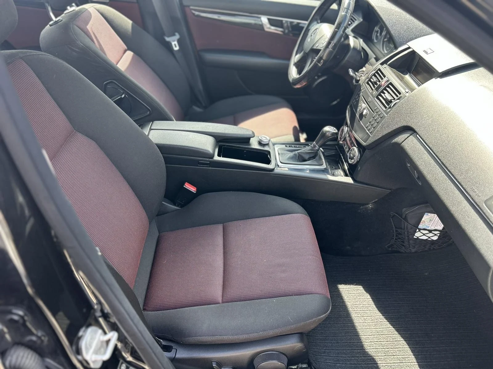 Mercedes-Benz 220 CDI, снимка 13 - Автомобили и джипове - 54178330