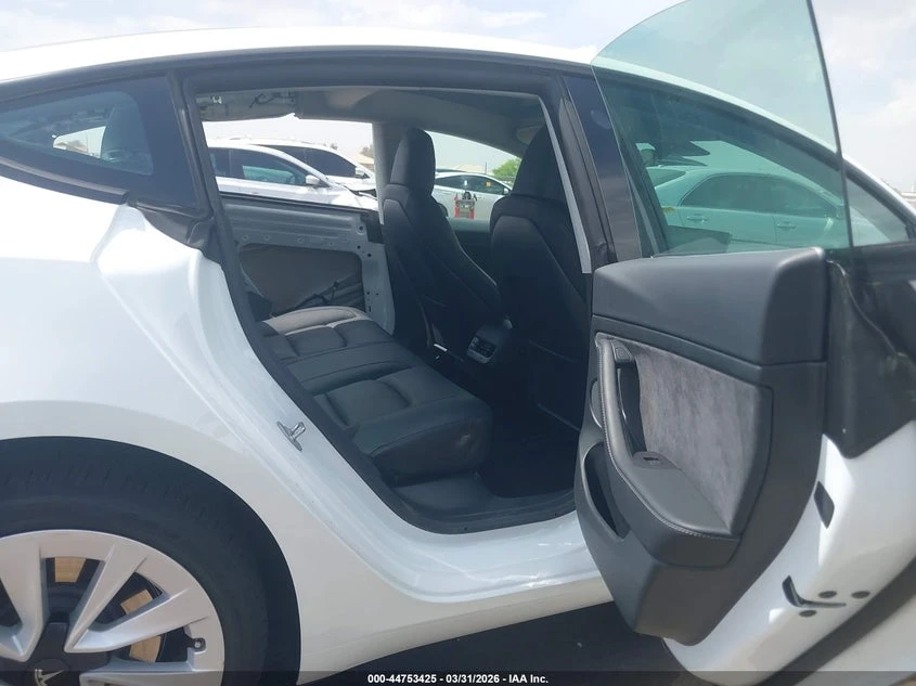 Tesla Model 3 Rear-Wheel Drive, снимка 8 - Автомобили и джипове - 54241076