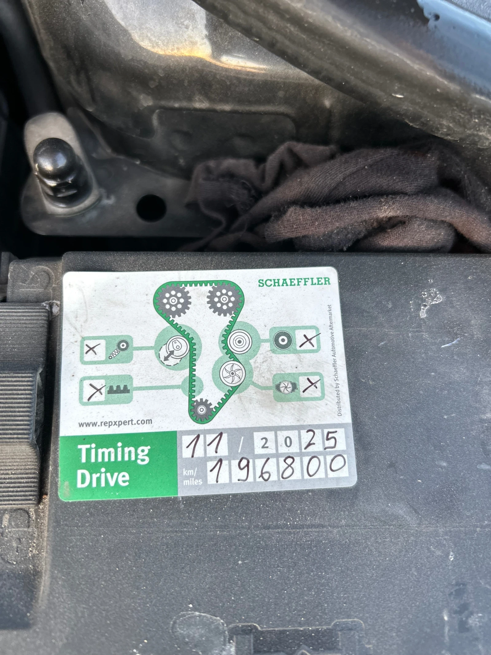 VW Golf 1.9 TDI, снимка 9 - Автомобили и джипове - 54296940