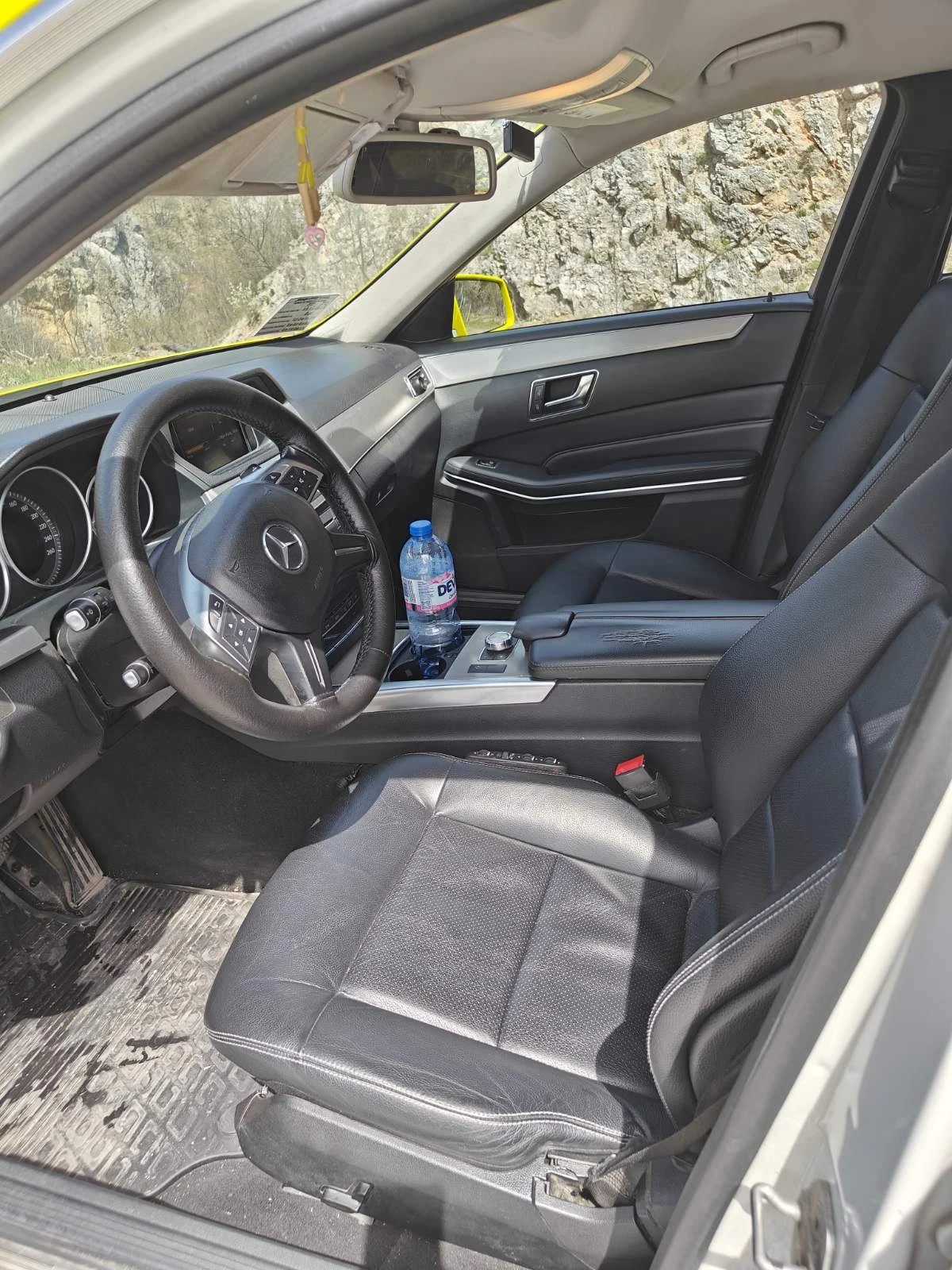 Mercedes-Benz E 200, снимка 6 - Автомобили и джипове - 54311392