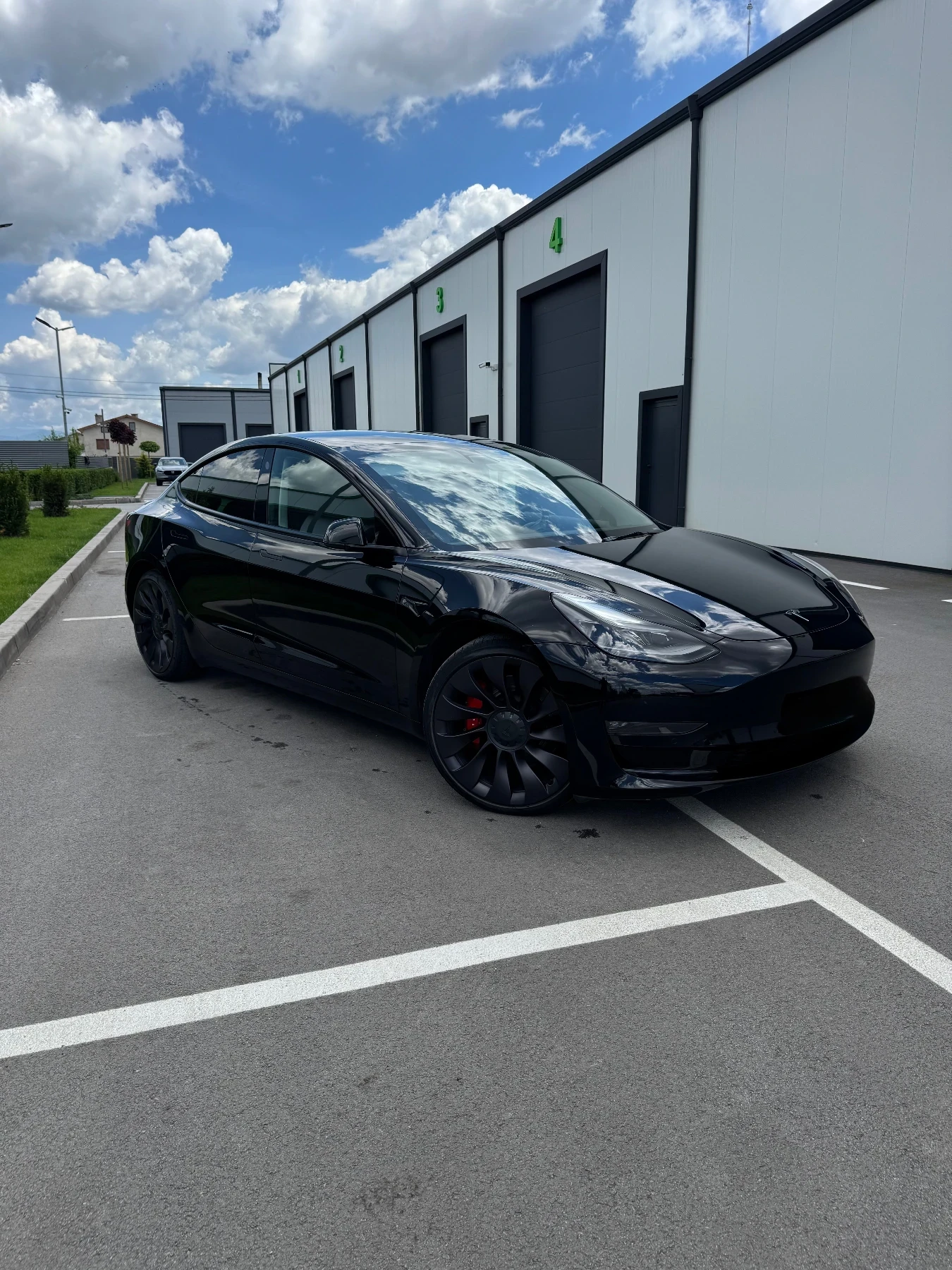 Tesla Model 3 Performance Ambient Европейска, снимка 3 - Автомобили и джипове - 54668467