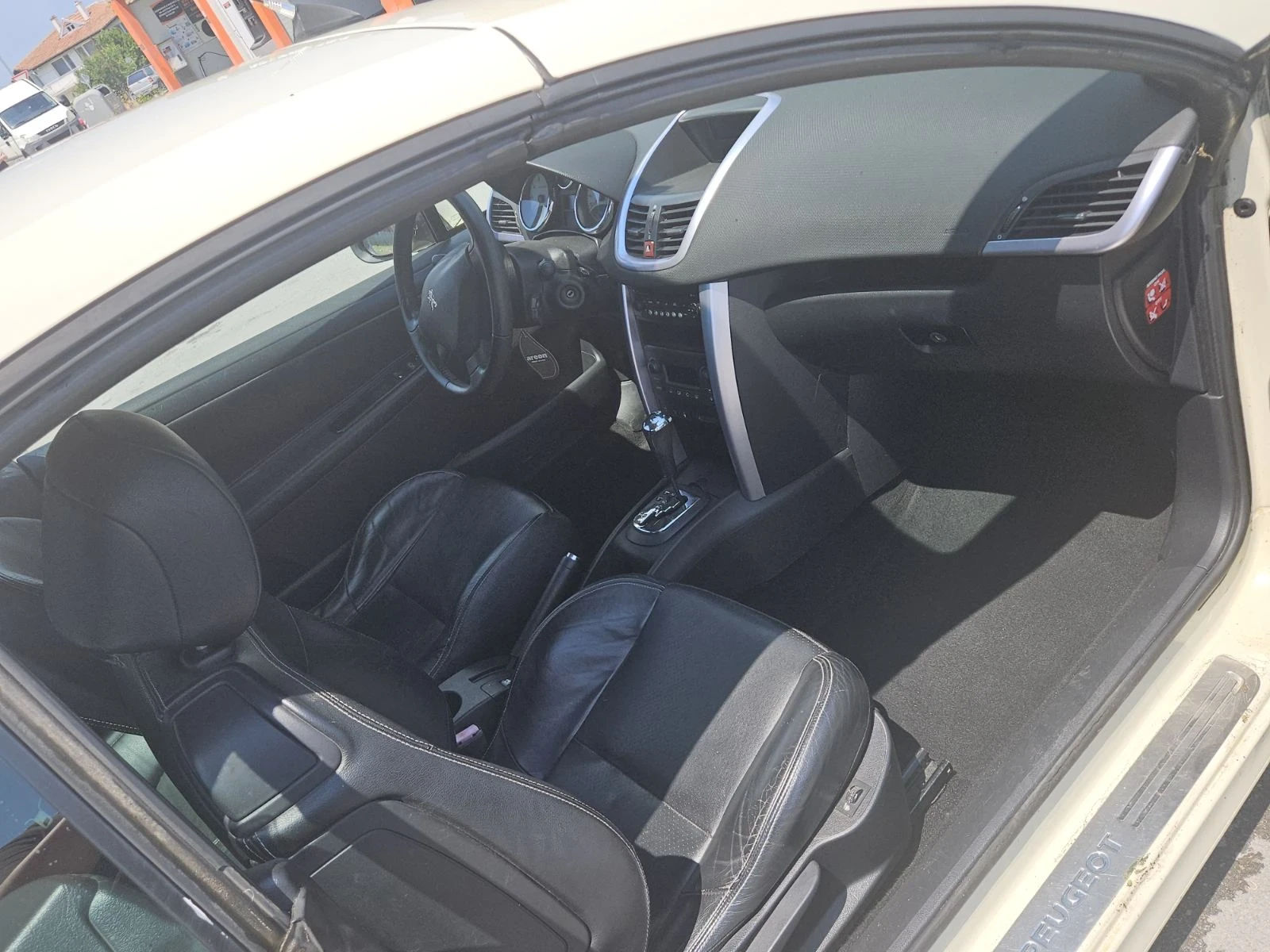 Peugeot 207 1.6 , снимка 9 - Автомобили и джипове - 54808590
