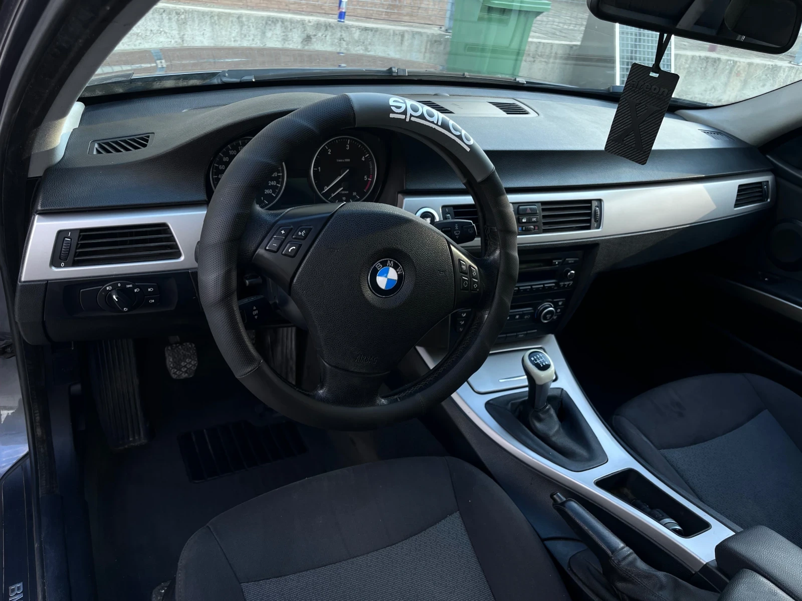 BMW 320, снимка 7 - Автомобили и джипове - 54990217