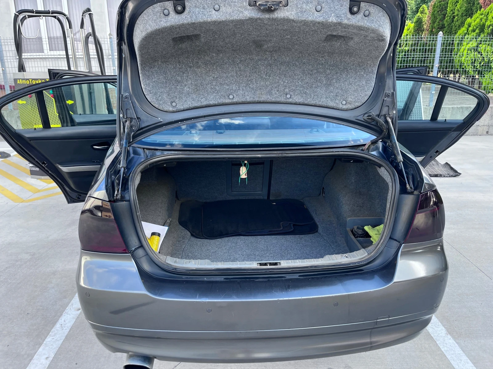 BMW 320, снимка 6 - Автомобили и джипове - 54990217