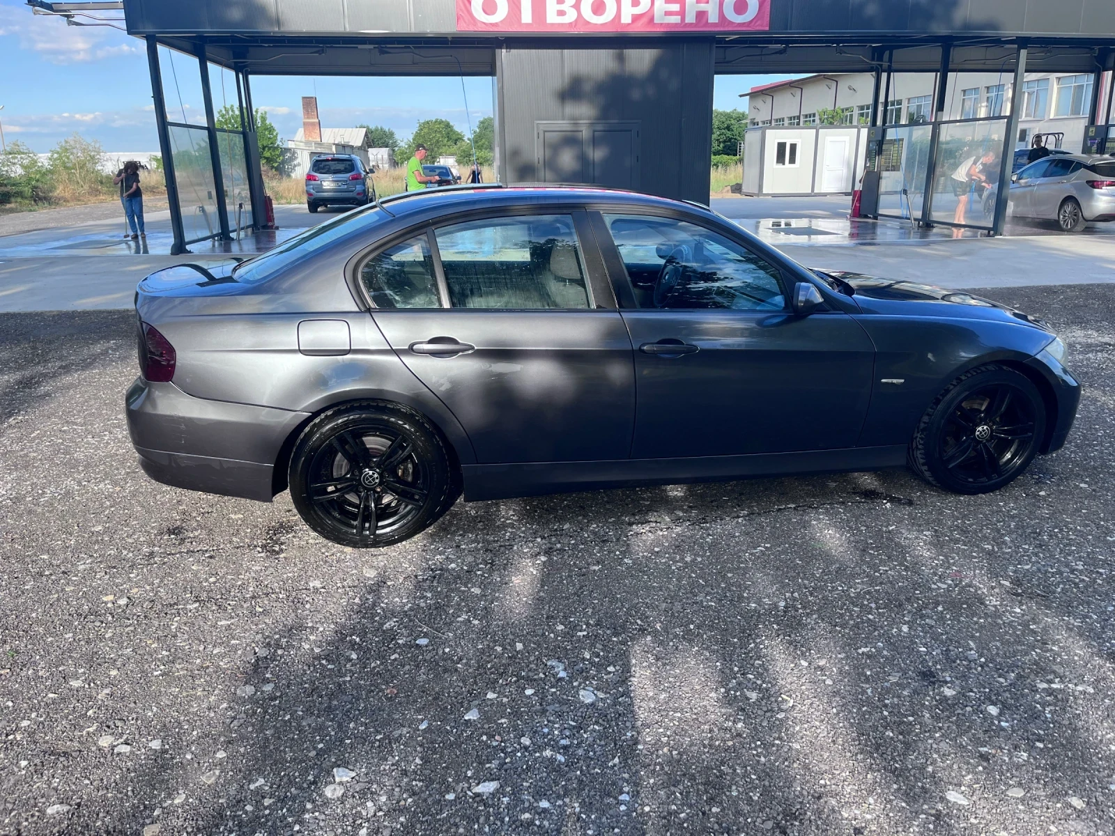 BMW 320, снимка 4 - Автомобили и джипове - 54990217