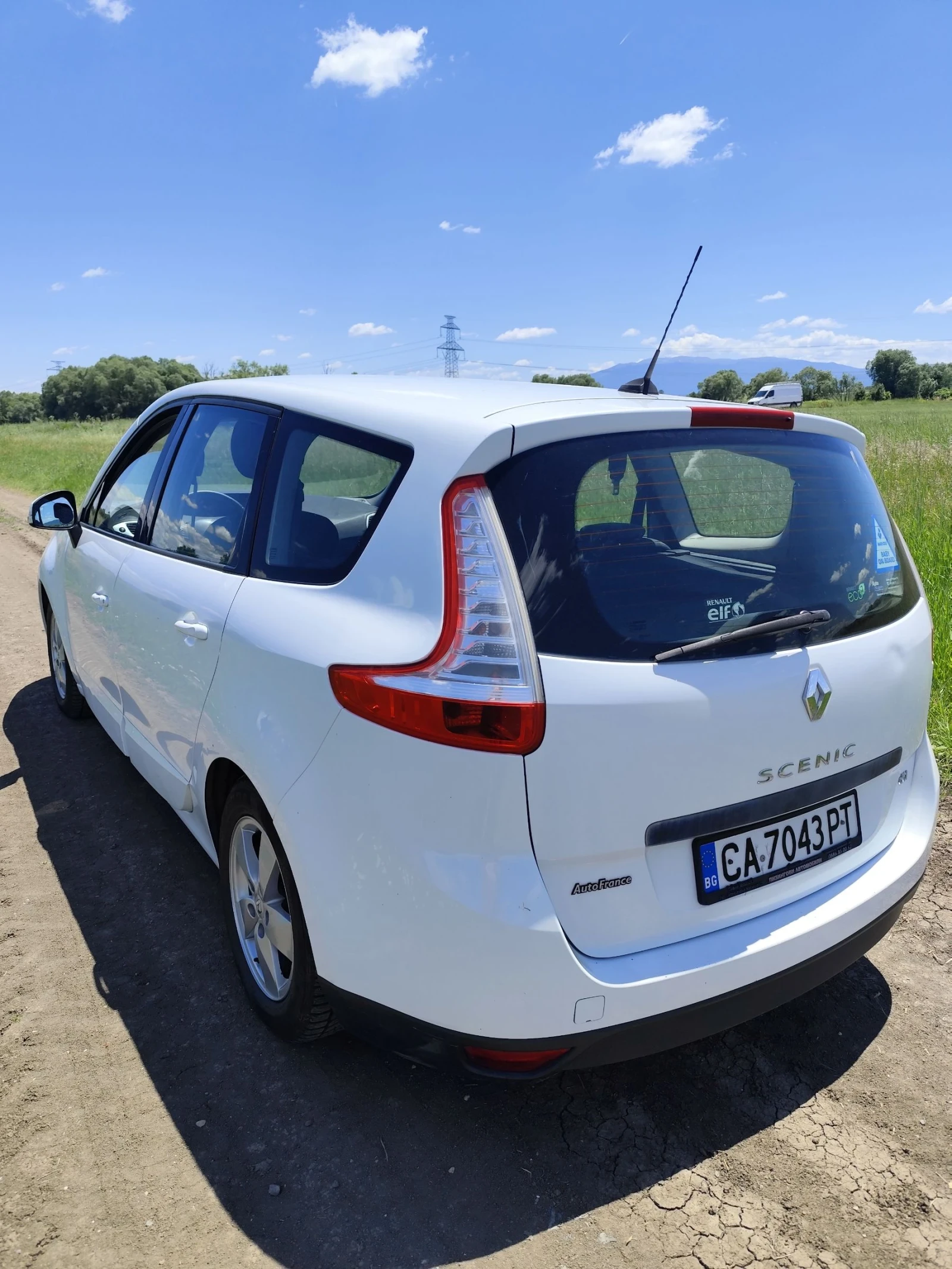 Renault Grand scenic, снимка 5 - Автомобили и джипове - 55002112