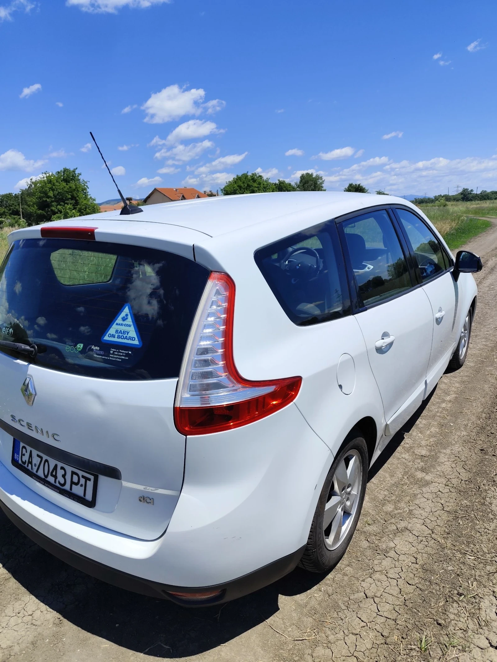Renault Grand scenic, снимка 4 - Автомобили и джипове - 55002112