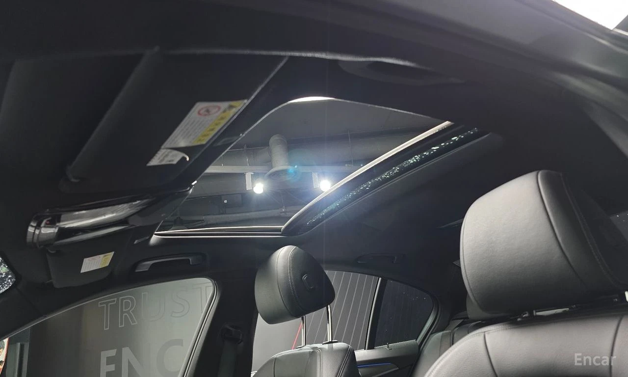 BMW 530 M* SPORT* HARMON* KARDON* ОБДУХВАНЕ* ДИСТРОНИК* ХЕ, снимка 14 - Автомобили и джипове - 55467128