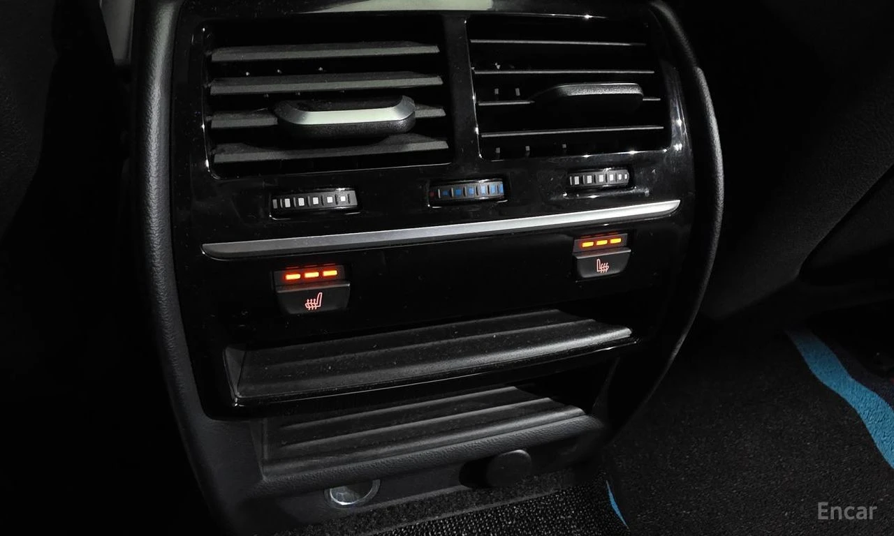 BMW 530 M* SPORT* HARMON* KARDON* ОБДУХВАНЕ* ДИСТРОНИК* ХЕ, снимка 16 - Автомобили и джипове - 55467128