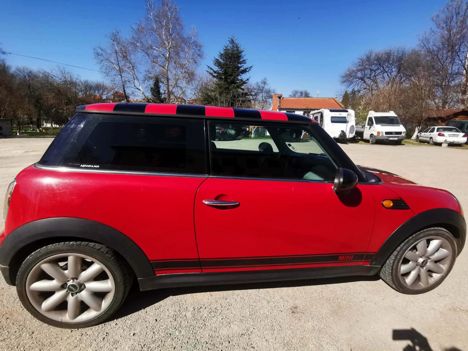 Mini One 1.4i, снимка 2 - Автомобили и джипове - 55494923